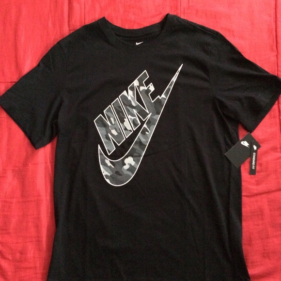 SOLD - The Nike Tee Large Black Graphic (BNWT) - Picture 2 of 6